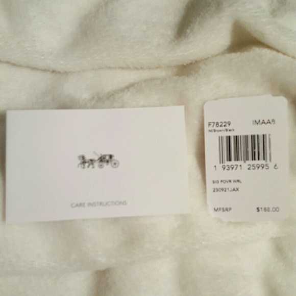 Coach Large Fold Over Wristlet - Picture 4 of 4